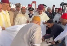 صورة الوالي شوراق عامل عمالة مراكش يخرج عن التوجيهات الملكية السامية وينحر أضحية العيد