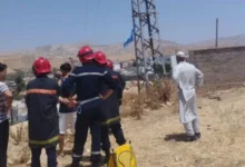 صورة شابّة تحاول الانتحار بتسلق عمود كهرباء في تازة وتُنقذ في اللحظات الأخيرة