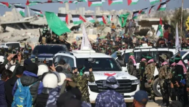 صورة كتائب القسام تشترط ممرات إنسانية قبل السماح بإدخال الغذاء والدواء للرهائن الإسرائيليين