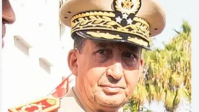 صورة المفتش العام للقوات المسلحة الملكية يتباحث مع قائد قوة الأمم المتحدة بالصحراء