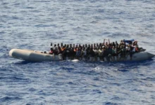 صورة توقيف 19 شخصا متهمين بقتل مهاجرين سريين على قارب مطاطي بسواحل الكناري