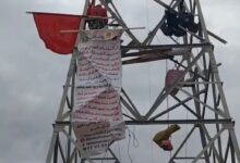 صورة استنفار أمني بقنطرة الحليب بعد محاولة شخص الانتحار احتجاجاً على حكم ظالم