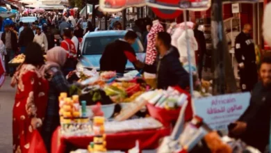صورة احتلال الملك العمومي في رمضان يربك أحياء الدار البيضاء ويعيد النقاش حول تنظيم الباعة الجائلين