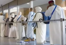 صورة كانوا في طريقهم إلى مكة … عودة المعتمرين المغاربة العالقين بتركيا