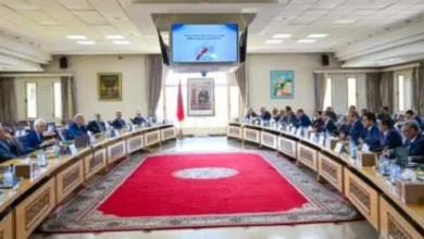صورة لفتيت يجتمع بقادة الأحزاب لمناقشة ترتيبات الانتخابات التشريعية المقبلة