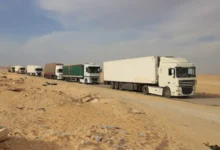 صورة شاحنات مغربية عالقة في مالي وسط تصاعد أمني وتحرك دبلوماسي عاجل