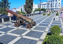 صورة طنجة : جريمة سور المعكازين … 27 سنة سجنا لشابين قتلا شخصا ورماه من أعلى السور