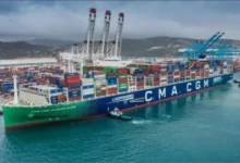 صورة ميناء طنجة المتوسط يطيح بهيمنة الجزيرة الخضراء … صحيفة إسبانية: موازين القوة انقلبت لصالح المغرب