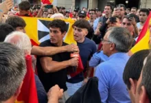 صورة سبتة تفضح الوصفة الإسبانية في مدريد .. عندما تهرب كاميرا القناة الاسبانية من الغضب ويهتف الشارع: الصحافة الإسبانية مُضلِّلة