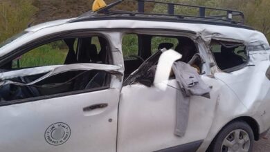 صورة إصابة خمسة أشخاص في حادث اصطدام سيارة أجرة بشاحنة قرب تحناوت