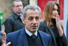 صورة القضاء الفرنسي يفرج عن الرئيس ساركوزي بعد 3 أسابيع وراء القضبان