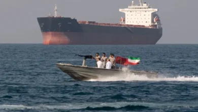 صورة الحرس الثوري يلوّح بإغلاق هرمز وتوسيع الرد في حال استهداف منشآت الطاقة الإيرانية