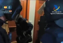 صورة إسبانيا تفكك شبكة لتزوير وثائق الإقامة استفاد منها أكثر من 5 آلاف مهاجر