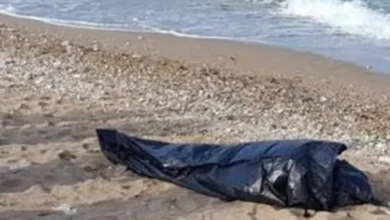 صورة الفنيدق : البحر يلفظ جثة مهاجر جزائري بعد محاولة عبور نحو سبتة