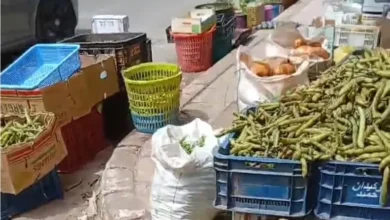 صورة الحسيمة : حي سيدي عابد على صفيح الفوضى … احتلال كلي للأرصفة والطرق يهدد السلامة ويُشعل حوادث السير يوميًا