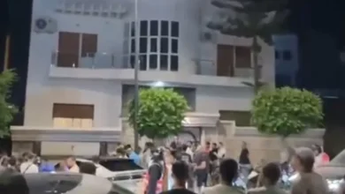 صورة طنجة: … توقيف ثلاثة يافعين داخل فيلا في واقعة اقتحام مثيرة وحجز أسلحة بيضاء ومخدرات