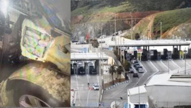 صورة باب سبتة : الجمارك المغربية تُجهض تهريب 75 كيلوغراما من الحشيش وتُسقط جزائريا في قبضة الأمن
