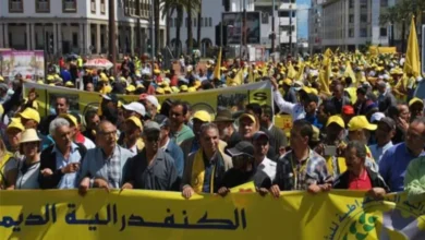 صورة الكونفدرالية الديمقراطية للشغل تضع حكومة المنصوري أمام اختبار الشارع وتهدد باستئناف الاحتجاجات
