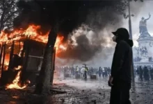 صورة فرنسا على موعد مع موجة احتجاجات جديدة … النقابات تصعّد والشارع يستعد لإضراب وطني في 5 نونبر