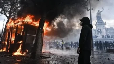 صورة فرنسا على موعد مع موجة احتجاجات جديدة … النقابات تصعّد والشارع يستعد لإضراب وطني في 5 نونبر