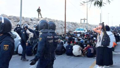 صورة تهديد برفض اللجوء والمنع من العودة تدفع العشرات من المهاجرين إلى مغادرة سبتة المحتلة